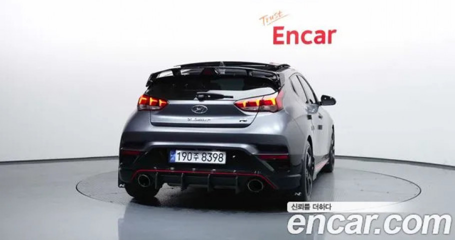 Hyundai Veloster 
