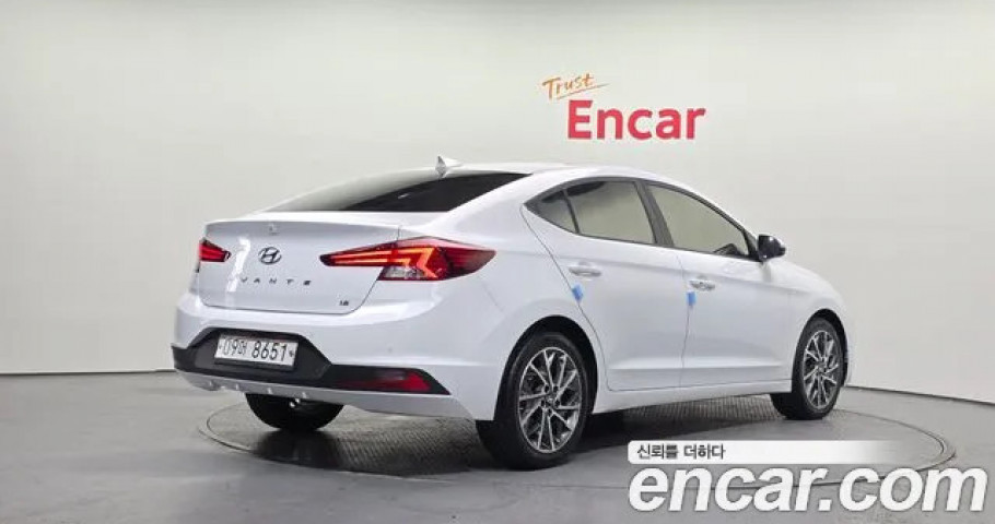 Hyundai Avante (Elantra) 
