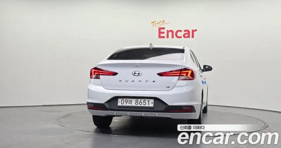 Hyundai Avante (Elantra) 