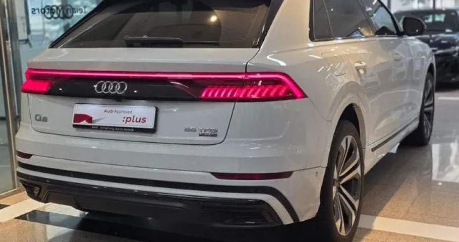 Audi Q8 
