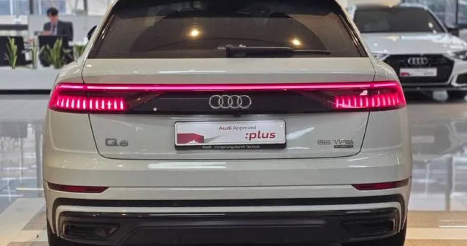 Audi Q8 