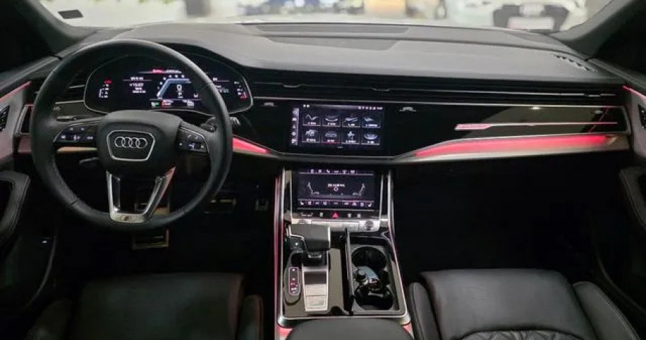 Audi Q8 