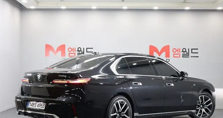 Bmw 7-Series 