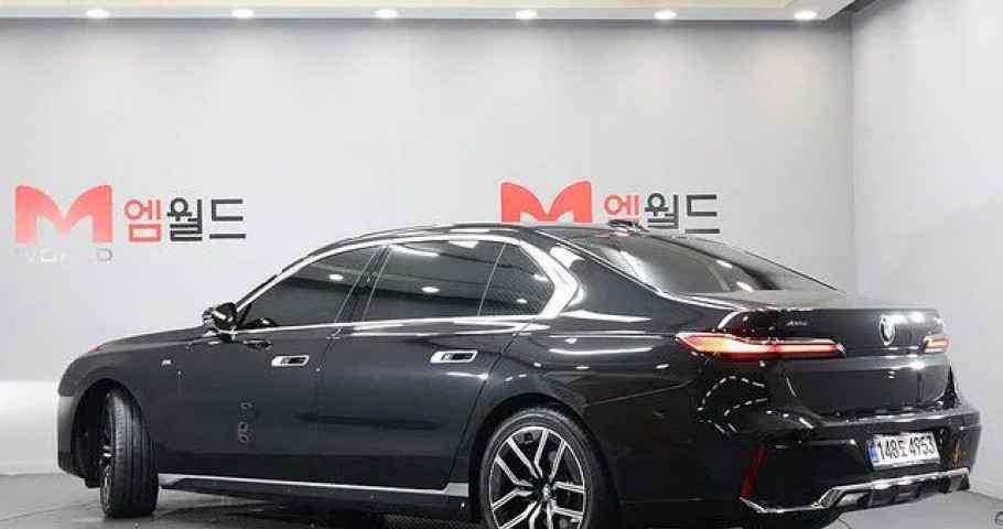 Bmw 7-Series 