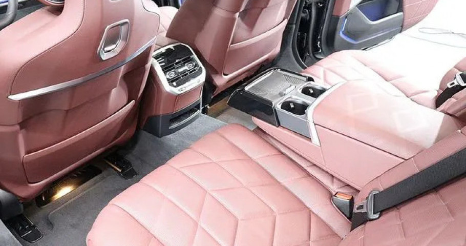 Bmw 7-Series 