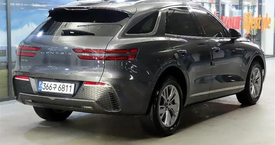 Genesis Gv70 