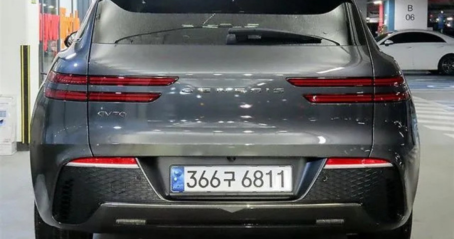Genesis Gv70 