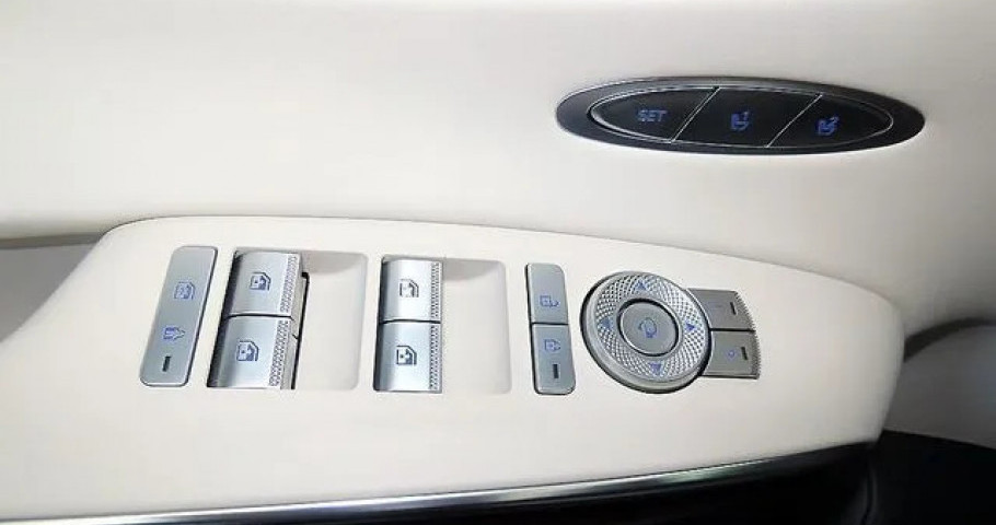 Genesis Gv70 