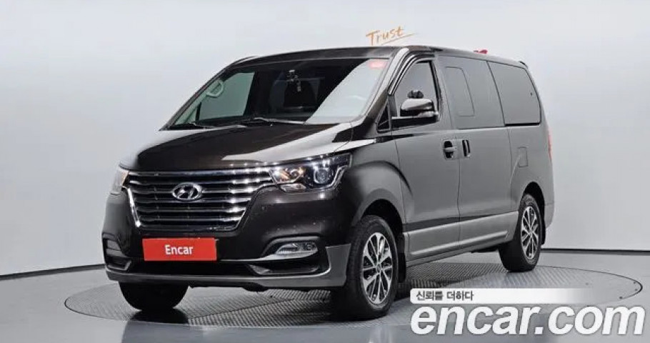 Hyundai Starex 