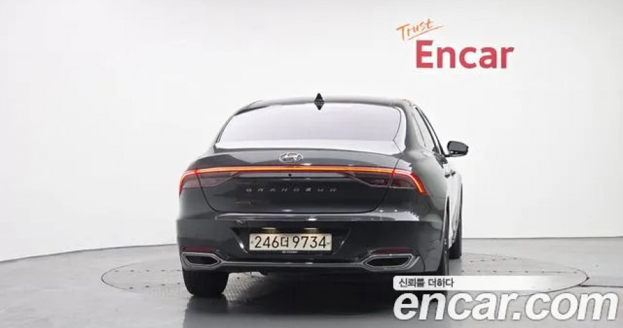 Hyundai Grandeur 