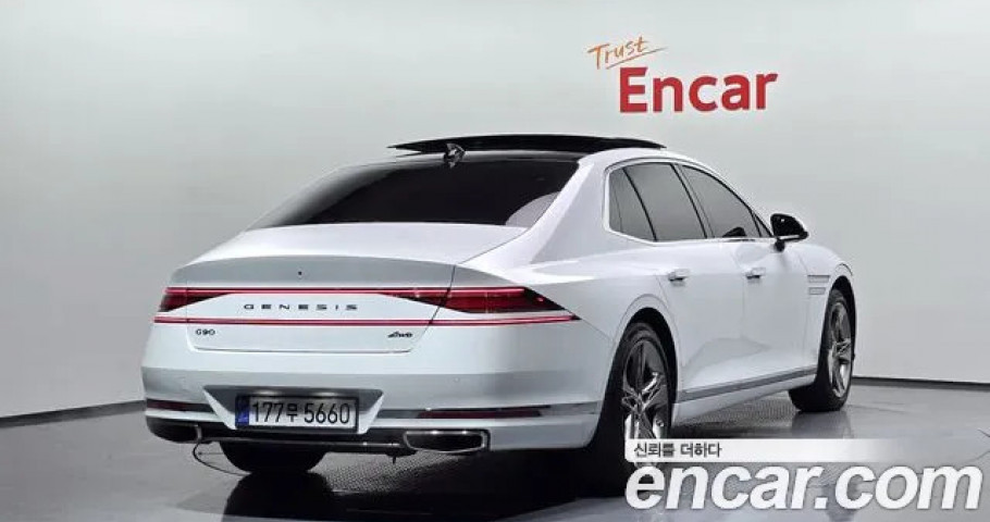 Genesis G90 