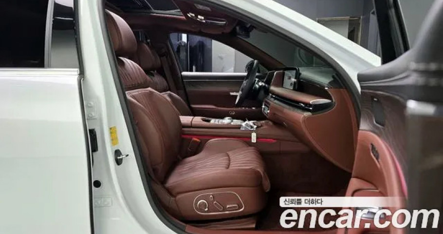 Genesis G90 