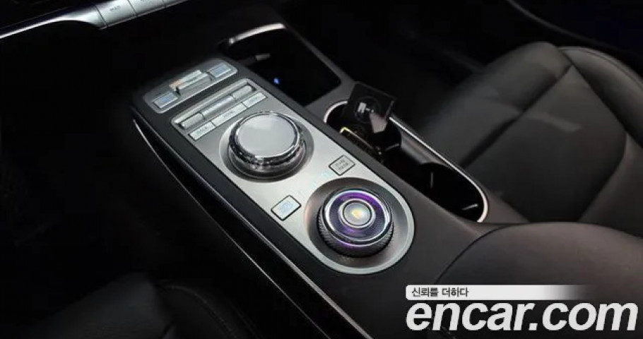 Genesis Gv70 