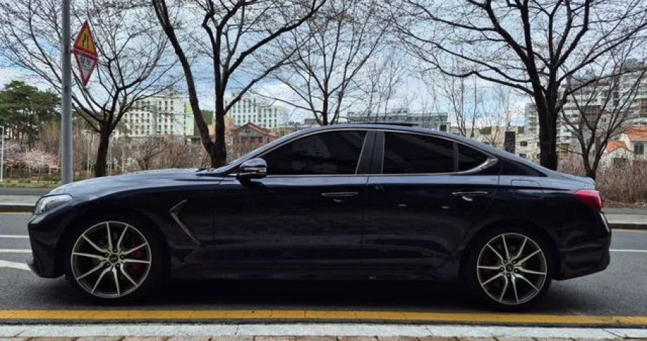 Genesis G70 