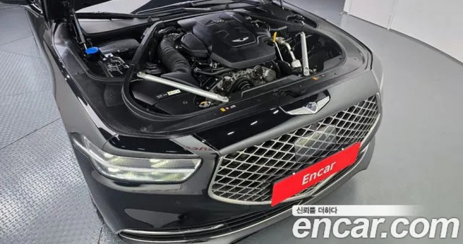 Genesis G90 