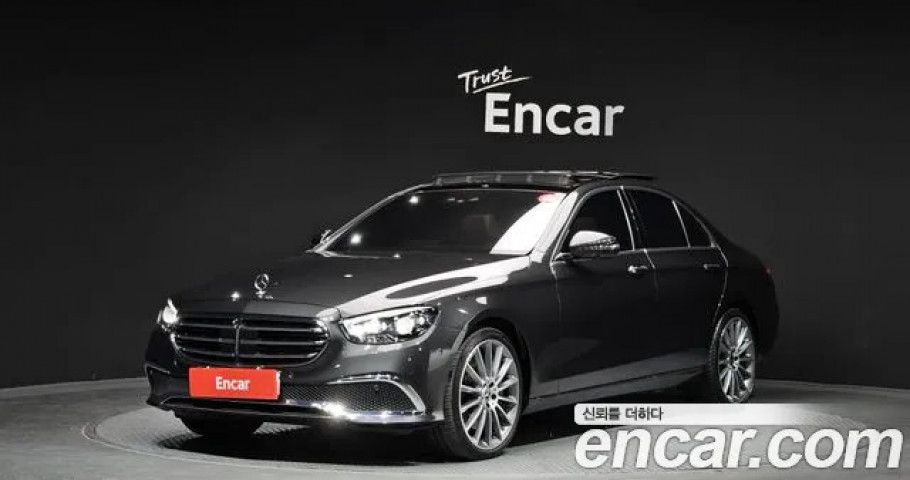 Mercedes-Benz E-Class 