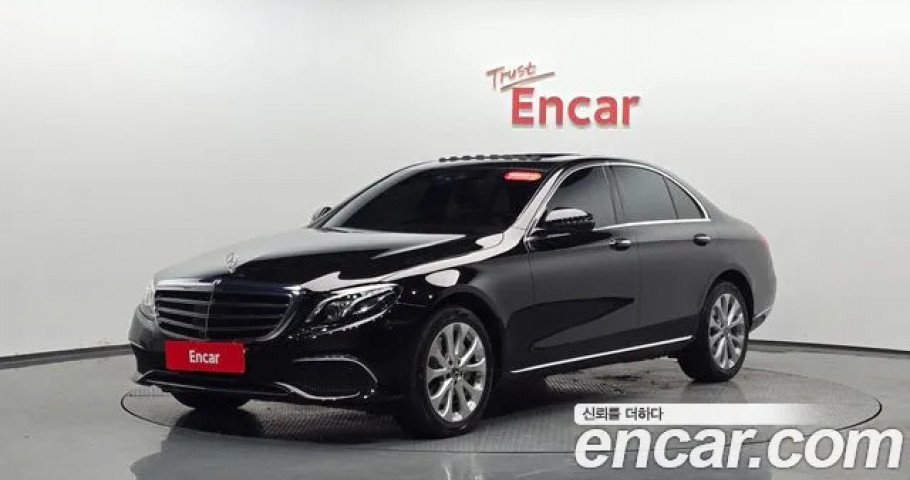 Mercedes-Benz E-Class 