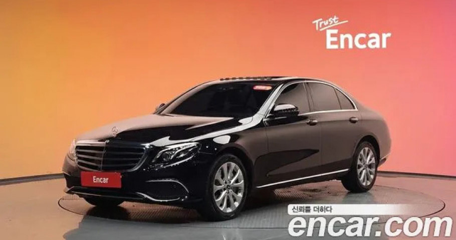 Mercedes-Benz E-Class 