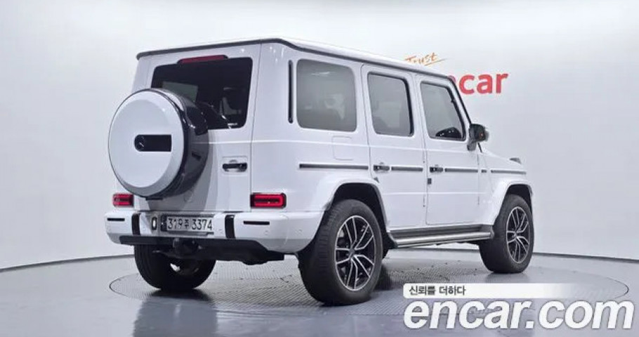 Mercedes-Benz G-Class 