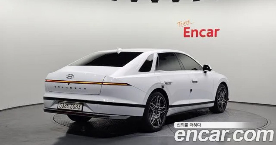 Hyundai Grandeur 