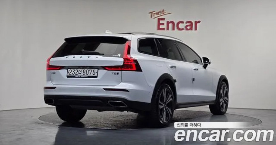 Volvo V60 