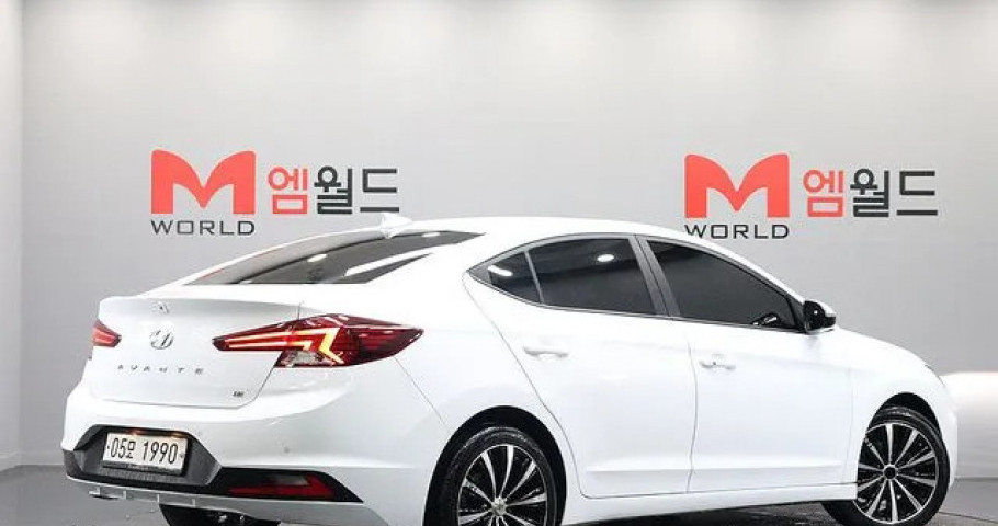 Hyundai Avante (Elantra) 