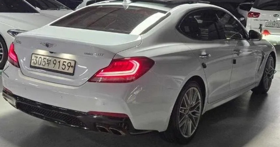 Genesis G70 