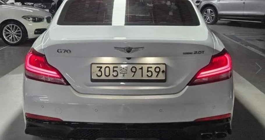 Genesis G70 