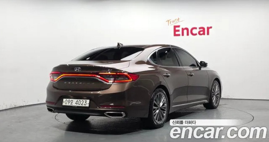 Hyundai Grandeur 