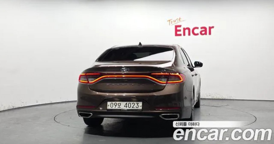 Hyundai Grandeur 