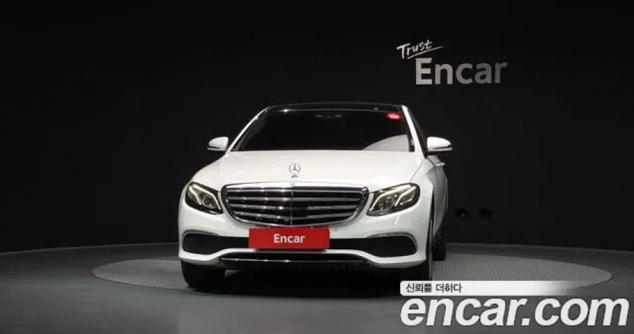 Mercedes-Benz E-Class 