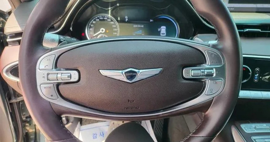 Genesis Gv70 
