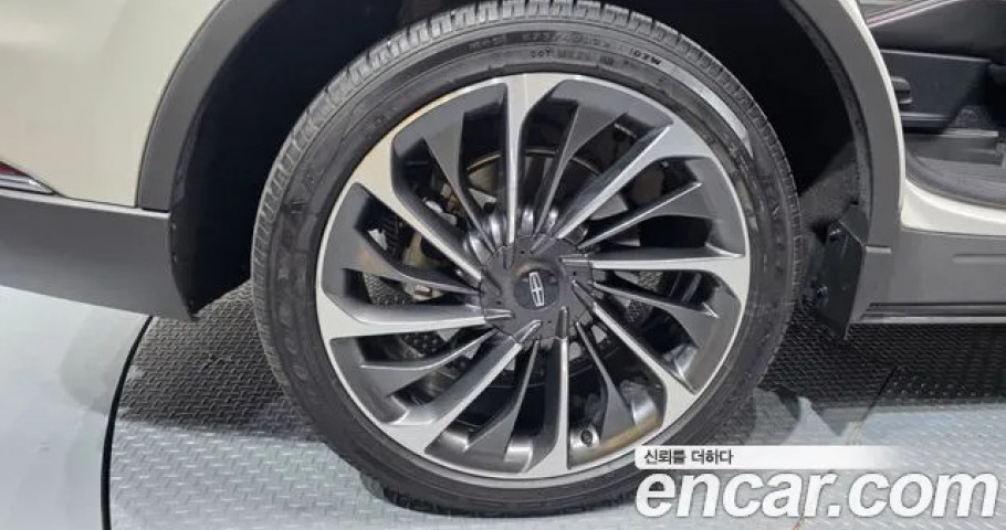Lincoln Aviator 