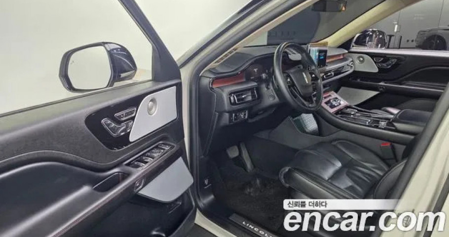 Lincoln Aviator 