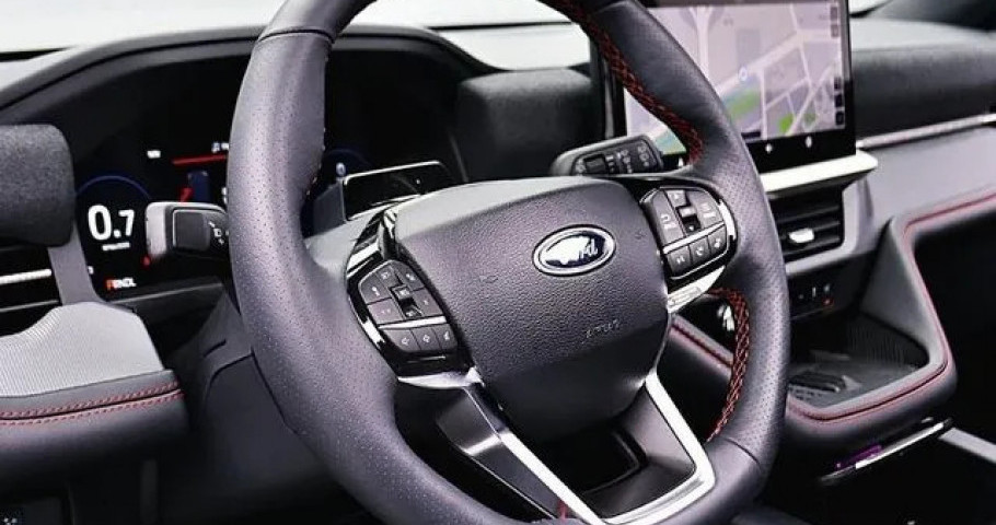 Ford Explorer 