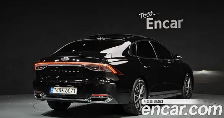 Hyundai Grandeur 