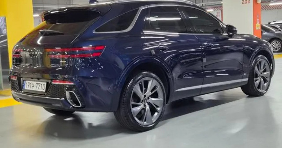 Genesis Gv70 