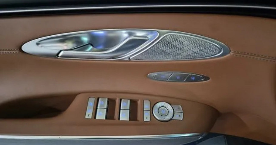 Genesis Gv70 