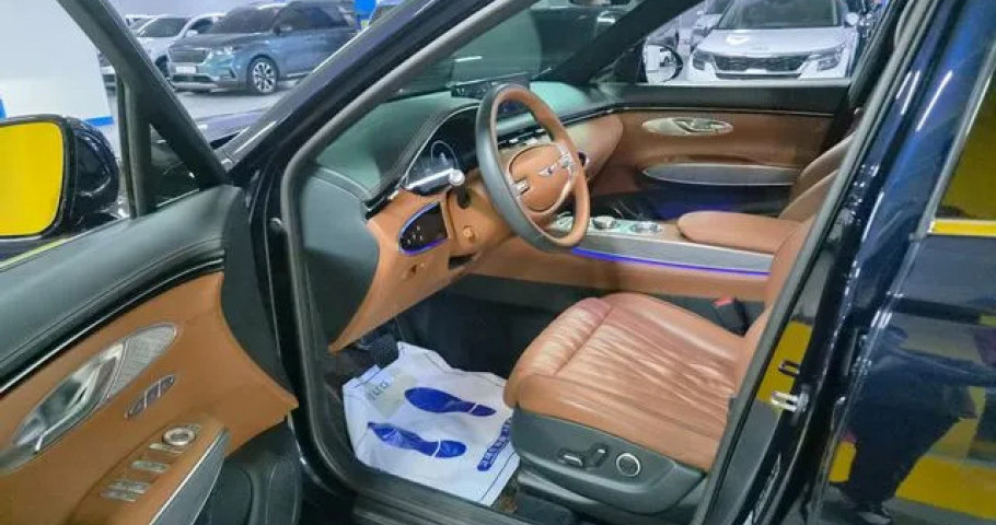 Genesis Gv70 