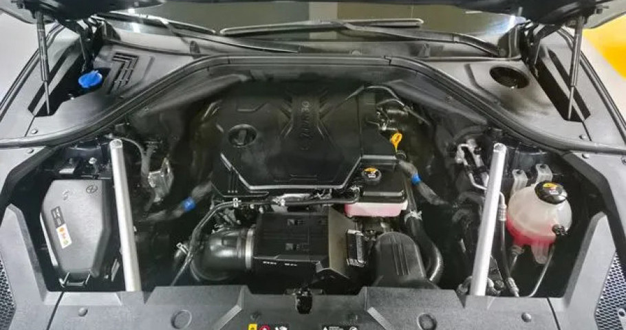 Genesis Gv70 