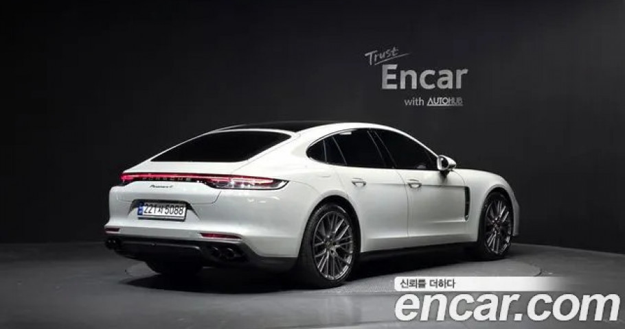 Porsche Panamera 
