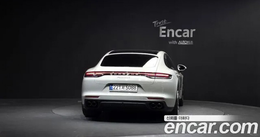 Porsche Panamera 