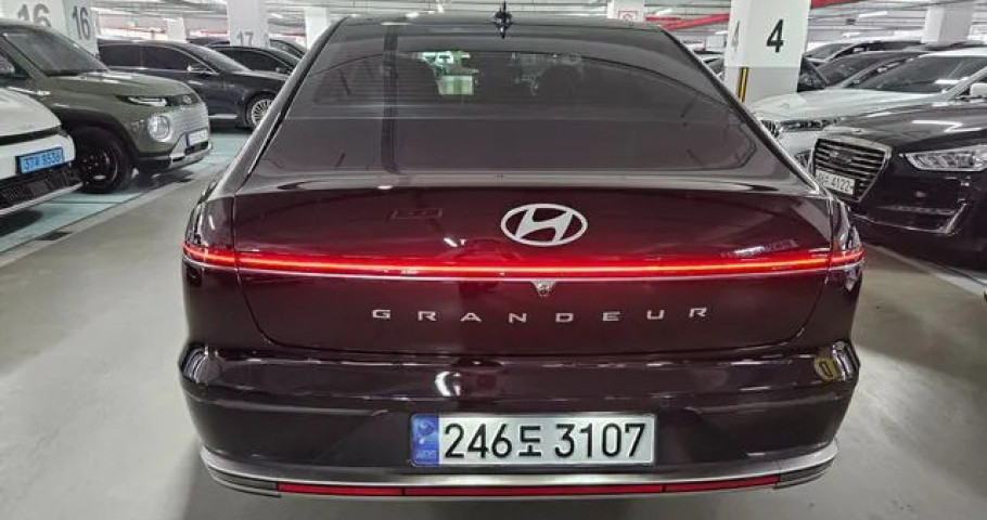 Hyundai Grandeur 