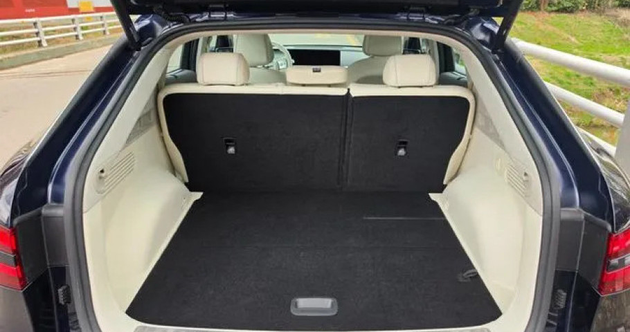 Genesis Gv60 