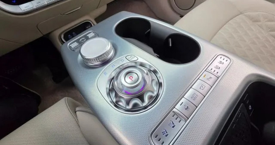 Genesis Gv60 
