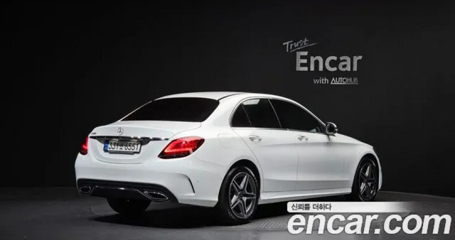 Mercedes-Benz C-Class 