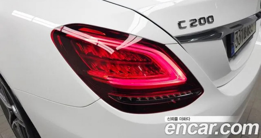 Mercedes-Benz C-Class 