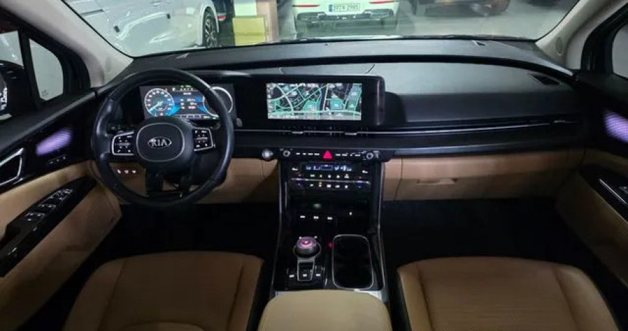 Kia Carnival 