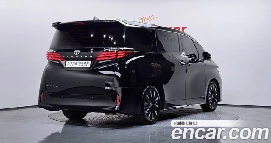 Toyota Alphard 