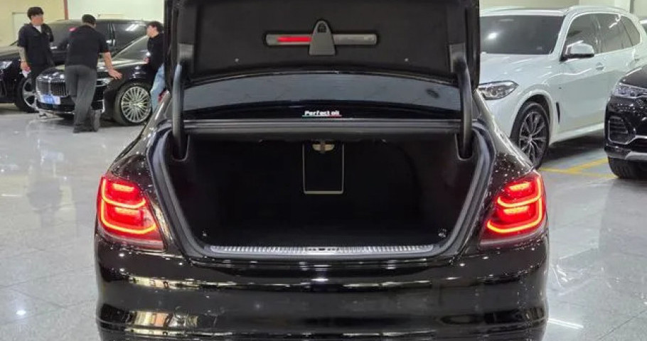 Kia K9 